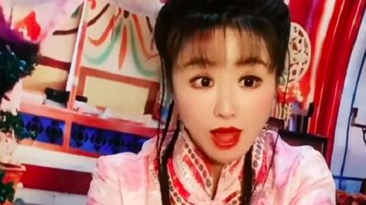 夏紫薇|网红夏紫薇直播忘开美颜，恐怖大脸暴露出来，王思聪要哭了！