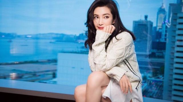 国家话剧院|网友曝李冰冰编制在国家话剧院，但只演过一部话剧，被质疑吃空饷