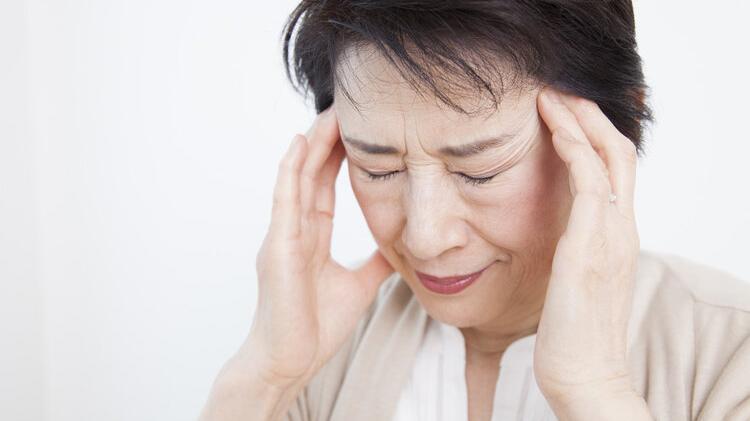 高血压|多喝水是养肾还是伤肾？劝告：不想伤肾，这3种喝水方式要避免