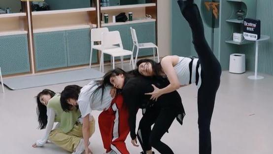 刘恋|刘恋小组意难平，高难度舞台堪称艺术品，人气却成为绊脚石