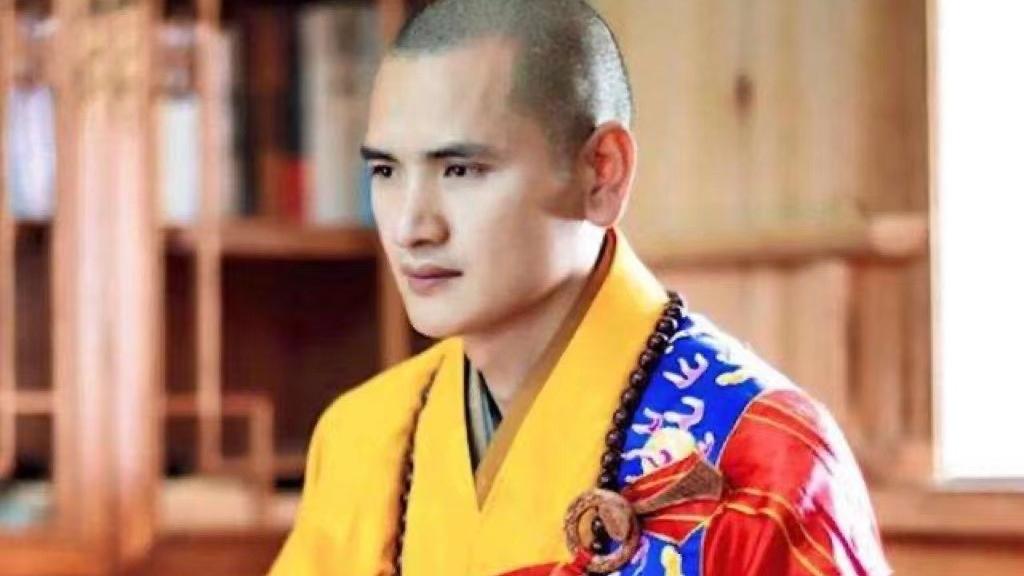 唐僧|一和尚因照片爆红，网友称当代帅唐僧，粉丝出400万豪车买断余生