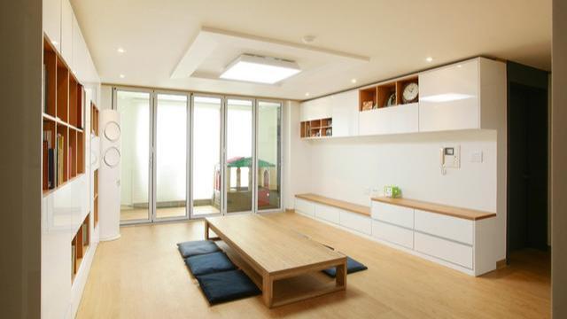 109㎡客厅没沙发全做柜子，收纳直接翻倍！入户玄关很有仪式感