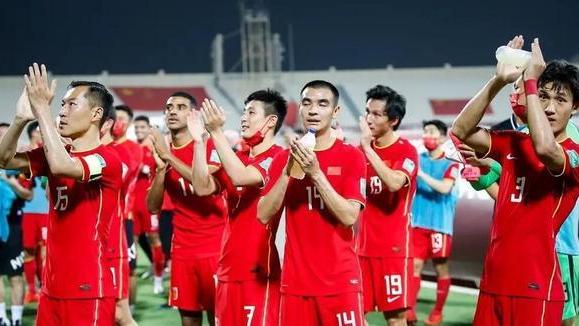 国足|中沙之战平局收场，国足到底有哪些得失？