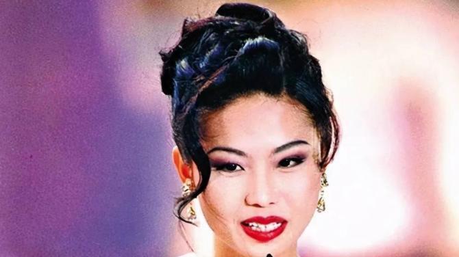 和黑帮大哥谈恋爱，小三上位却与原配亲如姐妹，陈妙瑛今身家上亿