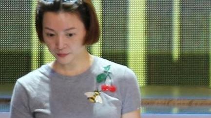 董卿|董卿的美都是假的？真实啥样？网友：被骗了这么多年！