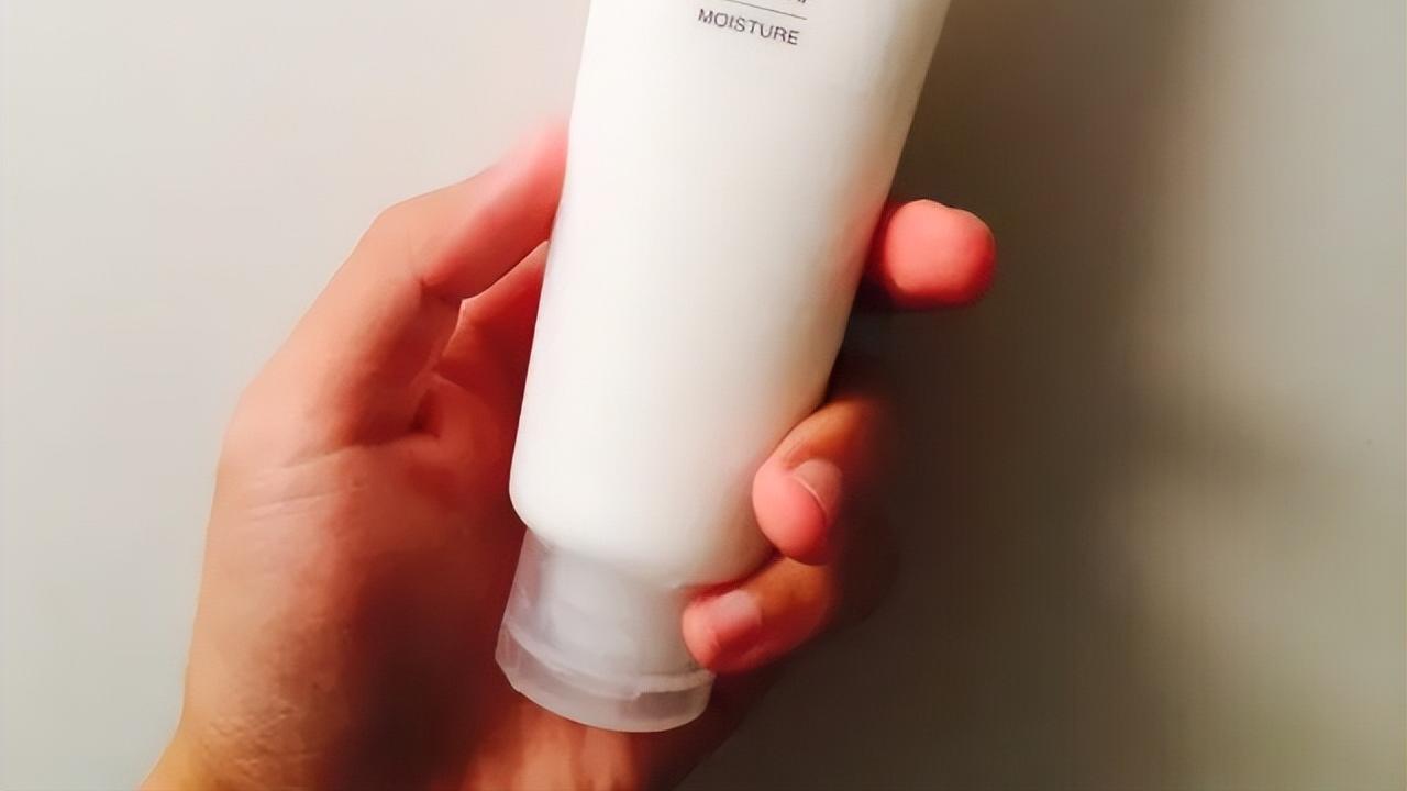 豌豆|好用的洗面奶，让清洁成为肌肤舒服滋润的享受