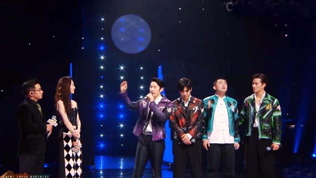 追光吧|《追光吧》三公来袭，《不染》演绎国风之美，王晰挑战唱跳舞台