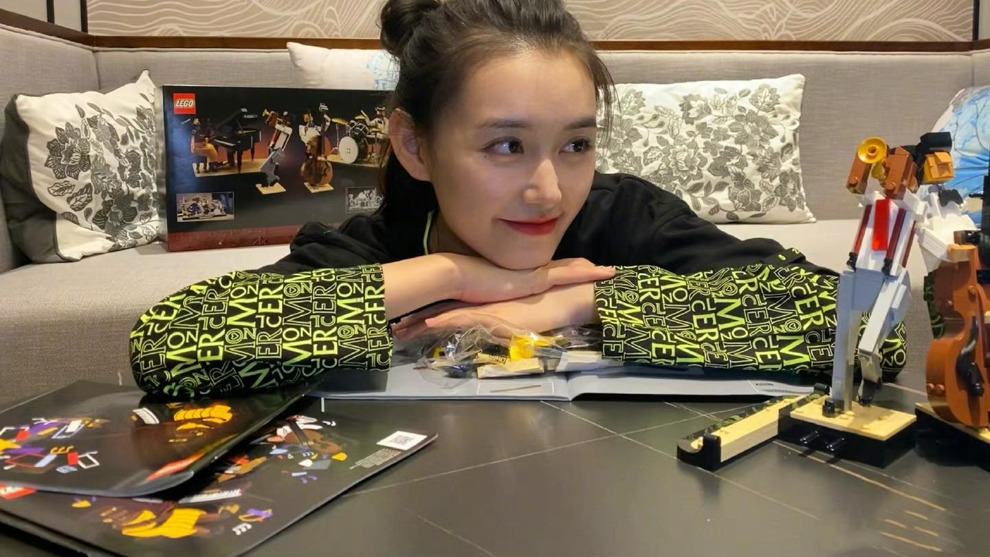 蒋依依|刘诗诗时隔五年再演古装剧，女二蒋依依疑似被换，将由何蓝逗接替出演