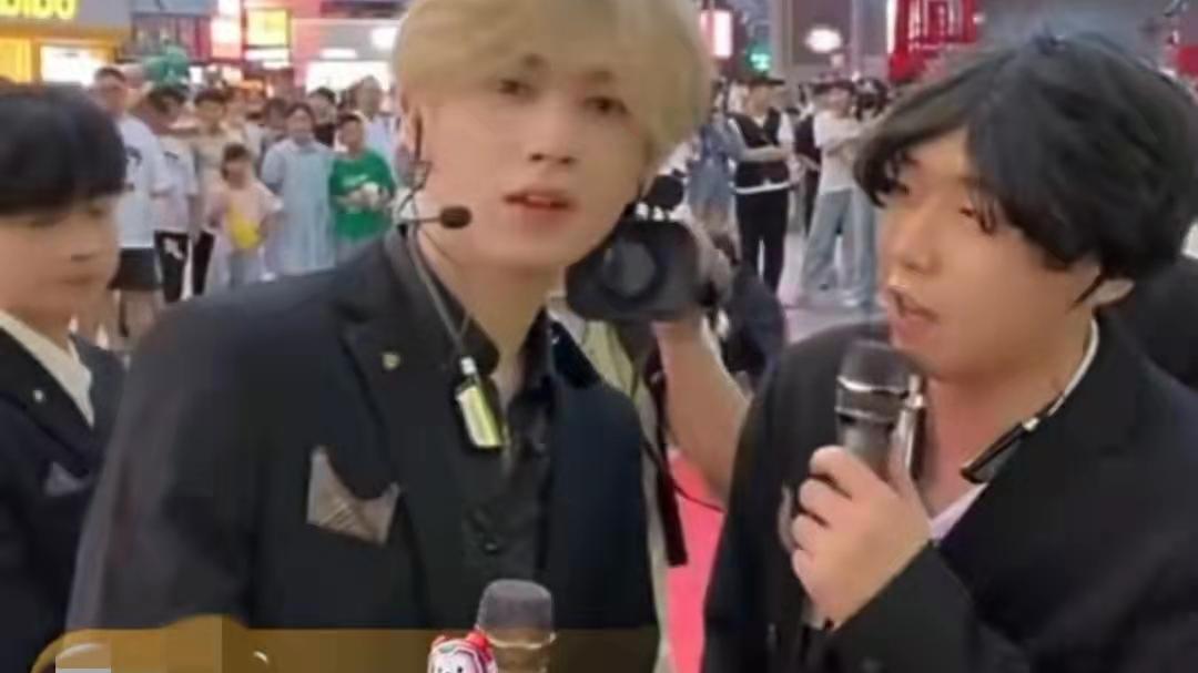 EXO|网红组团模仿EXO，首秀5分钟直播被关停，被调侃出道即解散