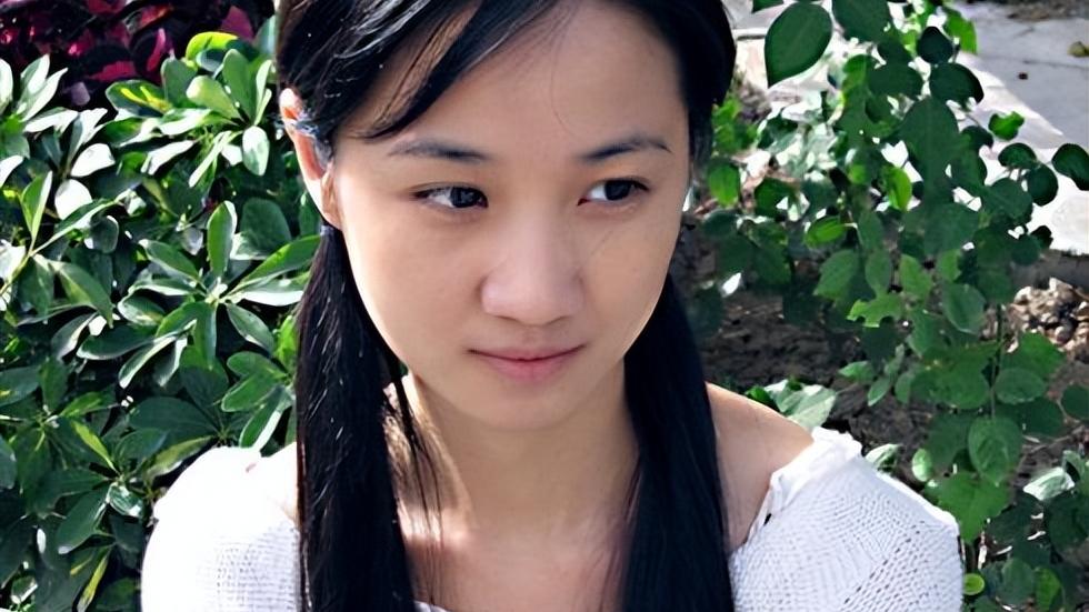 张桐|张桐的妻子关思婷，丈夫患病她不离不弃，虽无子女但生活幸福甜蜜