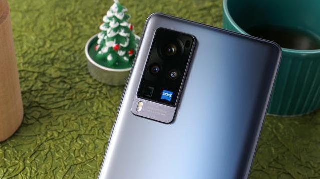 vivo|发布至今跌价2000元，60倍变焦+12G+256G，被低估的vivo旗舰