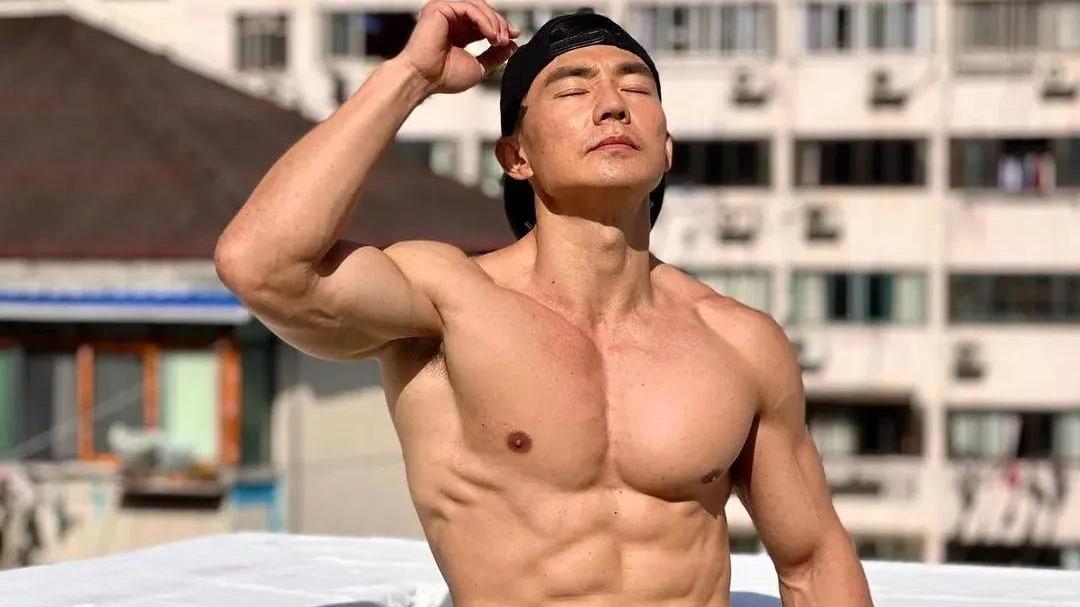 刘畊宏|刘畊宏已被封号多次，为何直播间依然数万人？