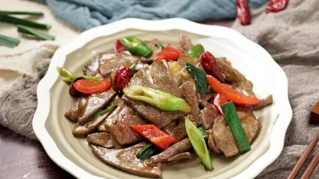 天冷了，多做这5道下饭菜，不等饭凉就吃完，冬天吃真舒坦