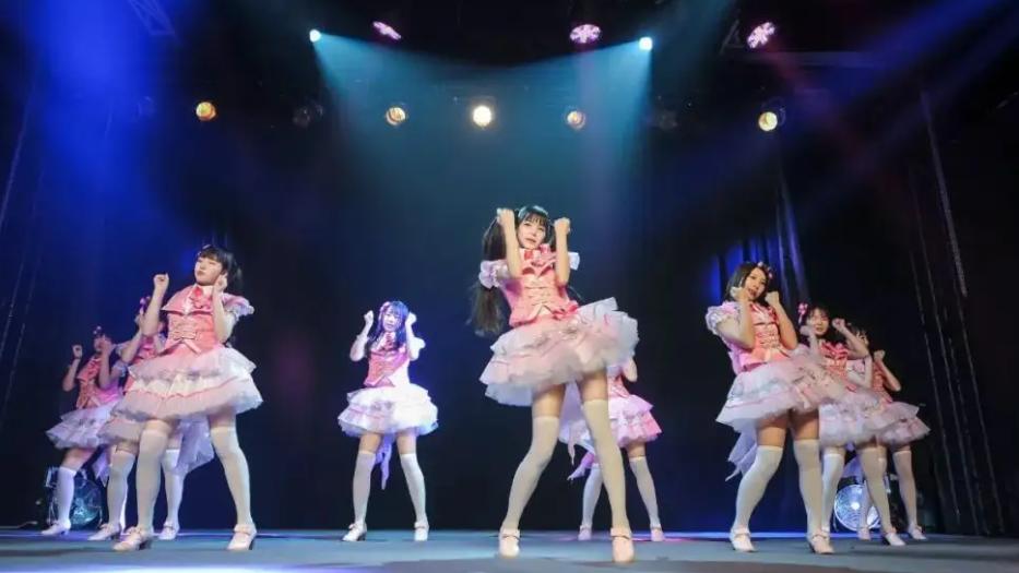 宅舞|B站宅舞舞姬收入如何？60万粉丝UP主一单5万，轻松年入百万