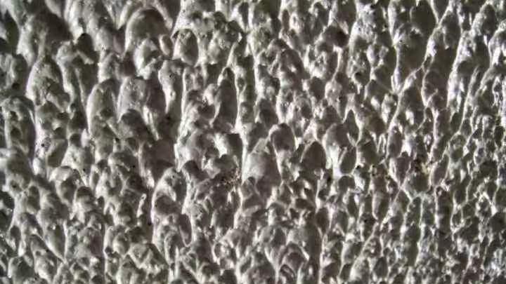 做完防水后，要不要做拉毛工艺，决定因素是什么？