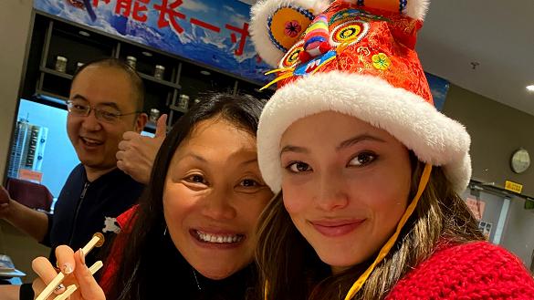 美甲 谷爱凌获金牌后，带火了“五环美甲”，看清图案：跪求同款