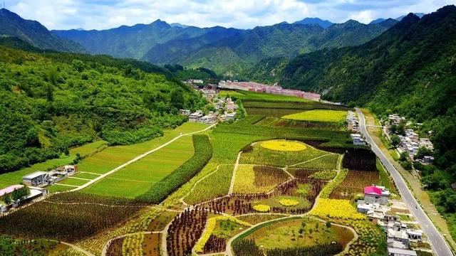 古镇|河南有不出名的个县城，风景优美植被茂密，还被誉为“中国钼都”