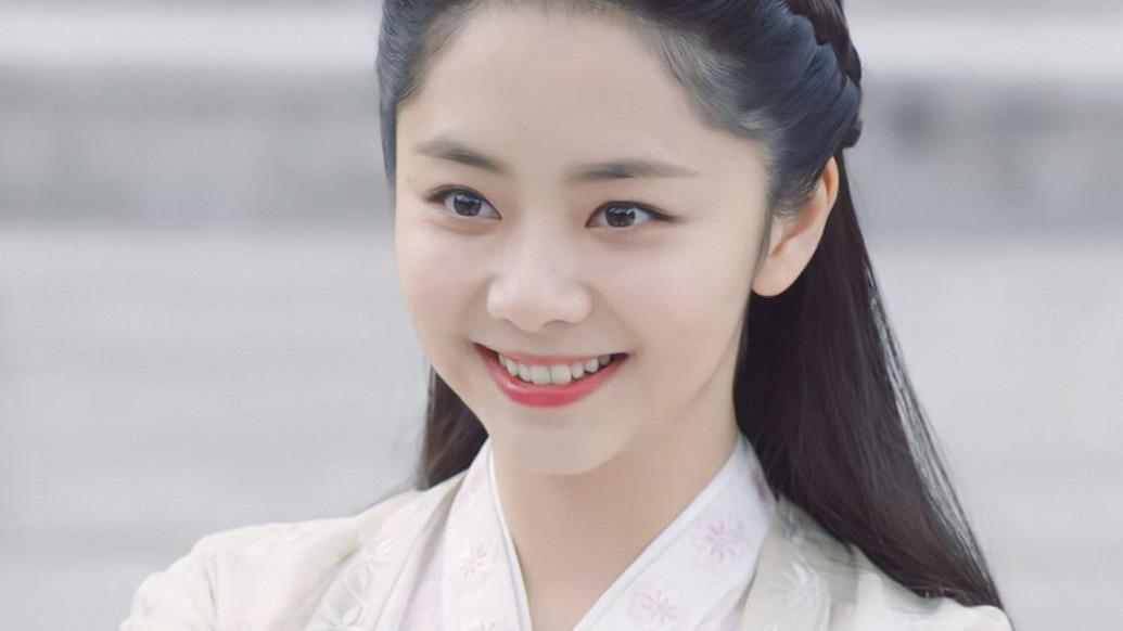 金鹰女神|2年金鹰女神争议再续，杨紫与谭松韵花落谁家，万茜可能落选