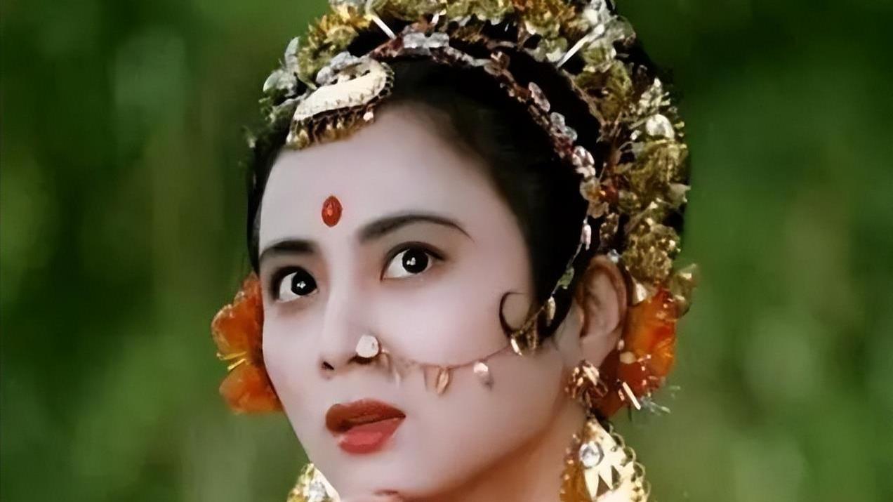 福建省|“玉兔精”李玲玉开直播，忆《西游记》趣事惹争议，被讽吃相难看