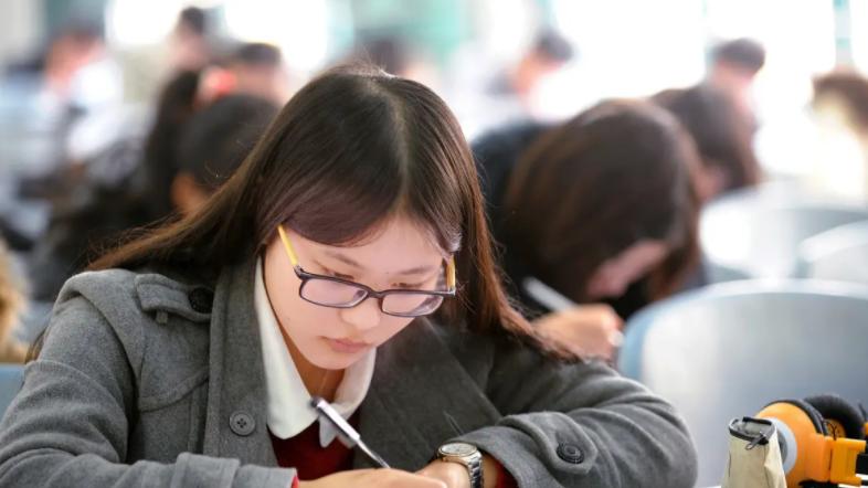 专升本|龙吟师傅：我专升本没考过，父母亲友不支持再考，我应该接着考吗？