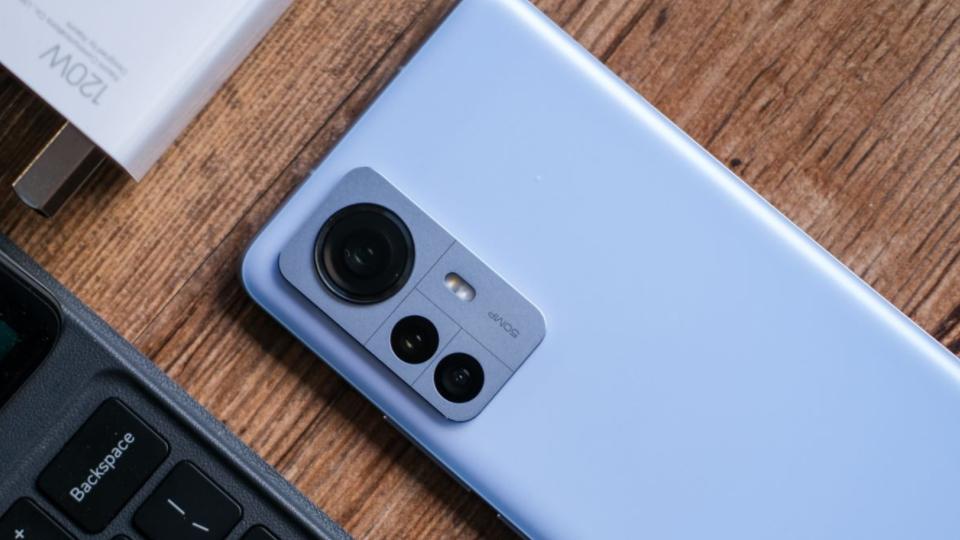 小米科技|小米12降至“新低价”，累计下跌1000元，从高端市场跌至中端市场