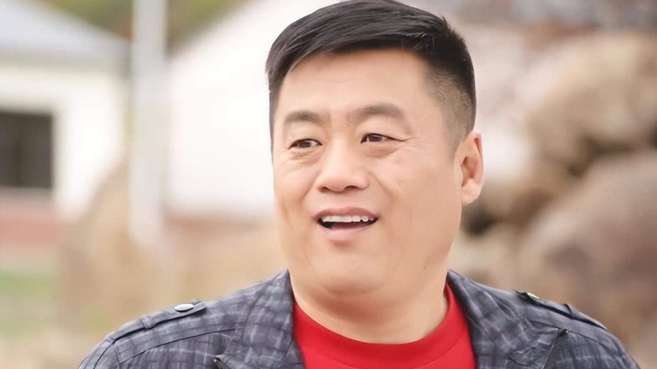 宋晓峰|宋晓峰为家乡捐款50万被嫌少，心酸回应：我没很多钱！获网友力挺