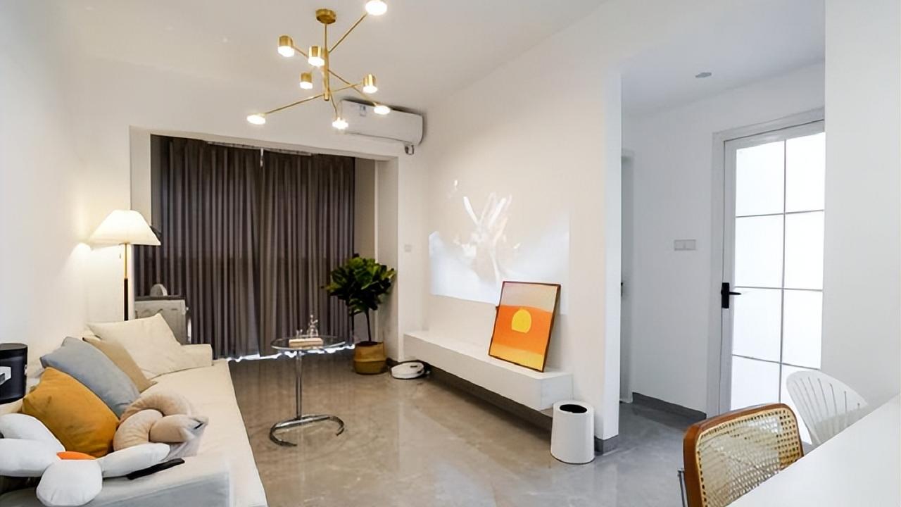 内套仅68㎡，全屋堪称“换脸式”装修，干净又清爽全屋都是风景