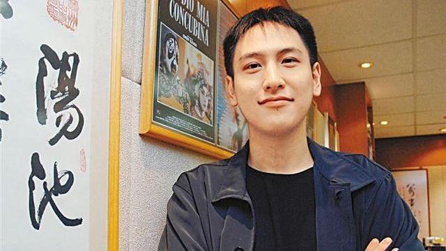 汤珈铖|“富二代”汤珈铖：含金汤匙出生，15岁才华显现，21岁身家百亿