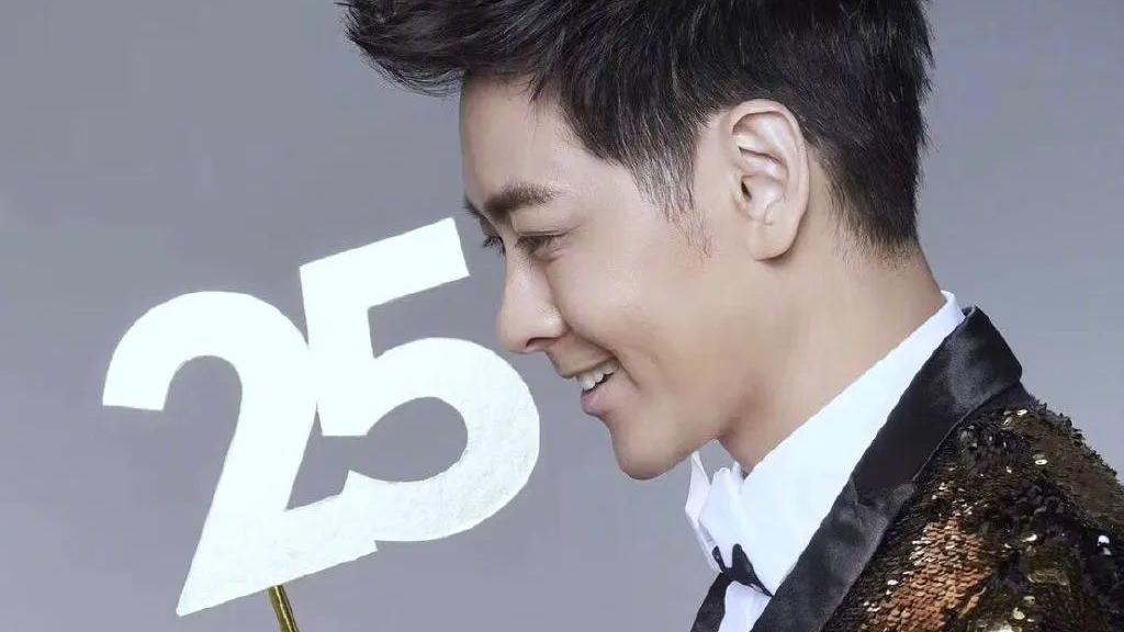 夏克立|任嘉伦和刘亦菲合作古偶的消息是假的，一边溜粉一边内涵！