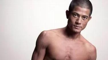 郭富城|天王郭富城越老越迷人，55岁依然肌肉炸裂，增肌要注意这三方面