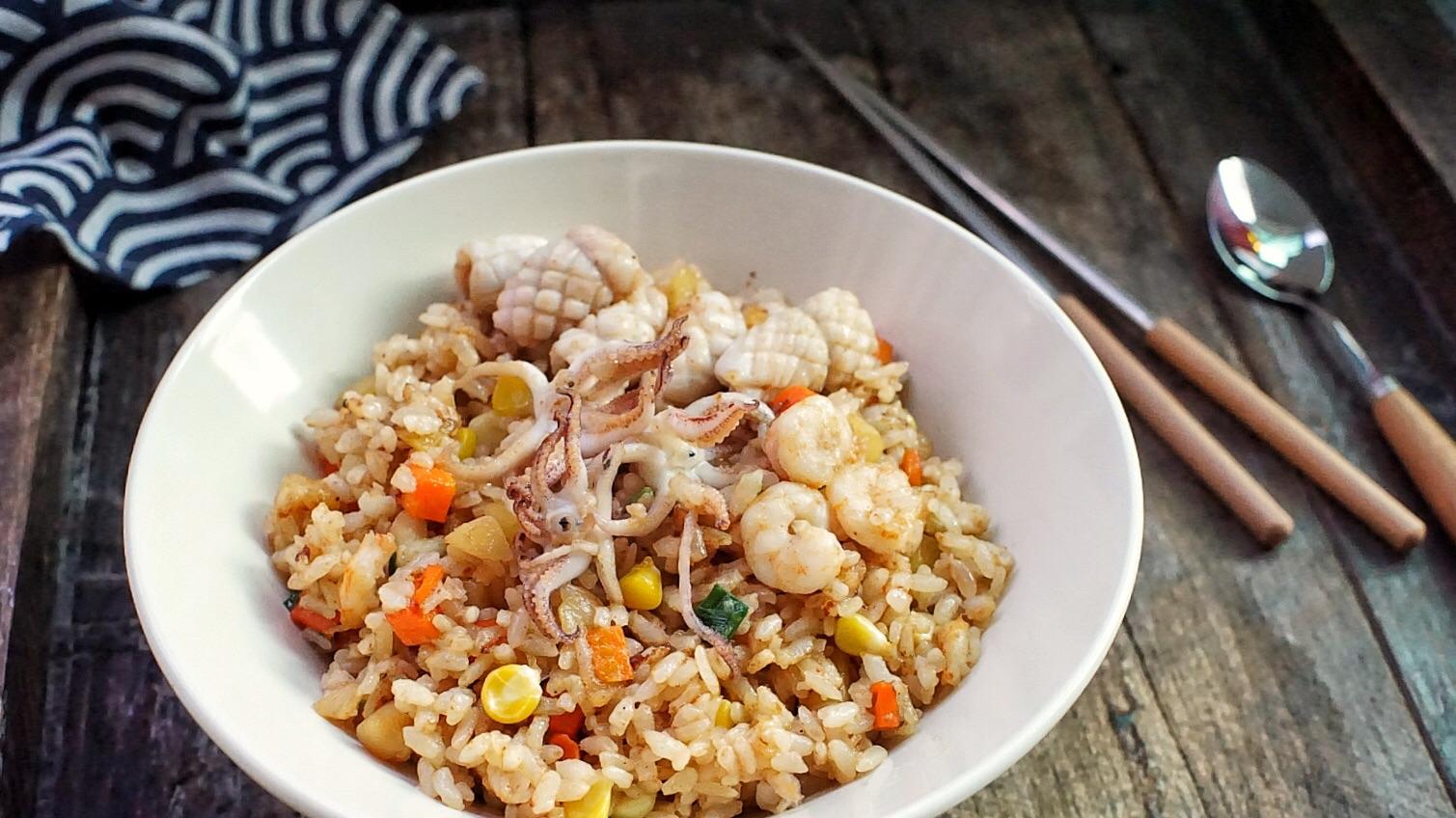 土豆泥|当家常炒饭遇上沙茶酱，鲜香味美，成本低