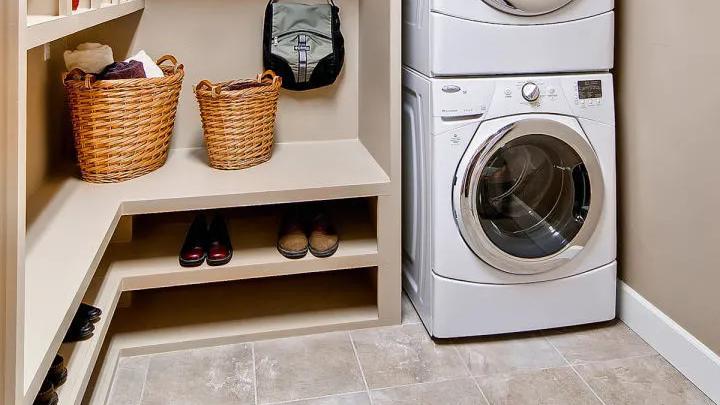 洗衣机放哪里好？这5个位置最合适，美观实用省空间