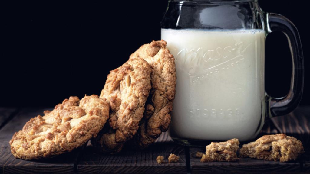 胆结石|51万人随访10年，常喝牛奶可致3种癌症？牛奶不能喝了？医生解答