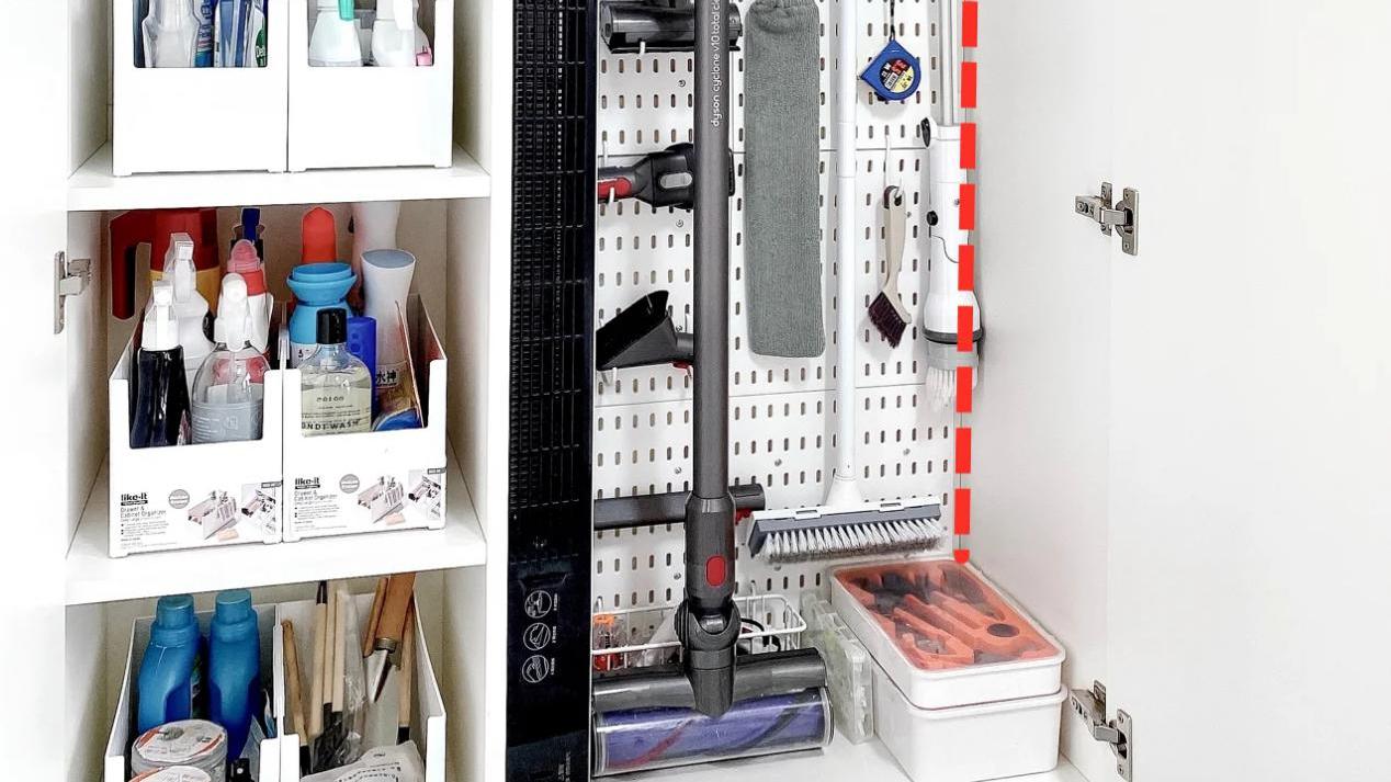 做啥定制柜，费用高还易坏！利用洞洞板做金属衣柜，实用还省钱