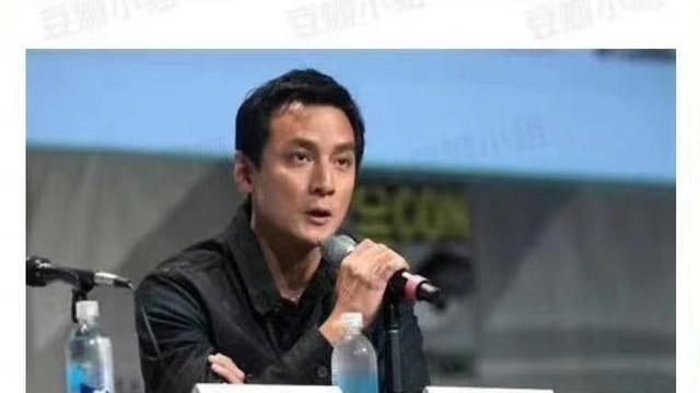 何炅|吴彦祖和何炅见义勇为，为救女生被打，他们都是正能量满格的明星