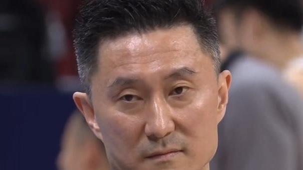 广东男篮|手感冰凉失误不断，广东低开高走难敌辽宁，杜锋指导怒火中烧