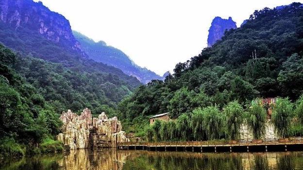 桂林|南京绝美景区走红，三峰相连形如巨龙，有“金陵毓秀”的美誉