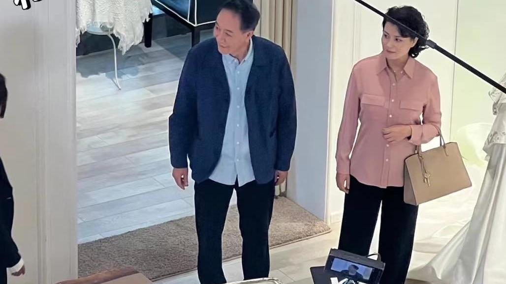 李云龙|“李云龙”商场闲逛无人搭理，网友：大哥在商场找意大利炮