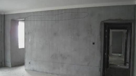 原本想拆掉客厅墙连接阳台，一线师傅却说我太缺德坚决不拆！