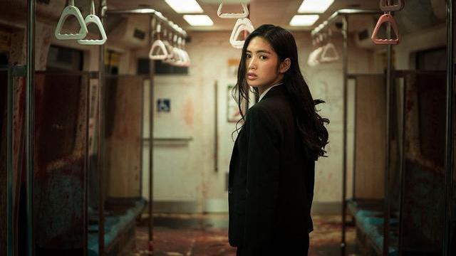 车晓|跌落神坛，口碑下滑，《哭悲》不冤也不亏！