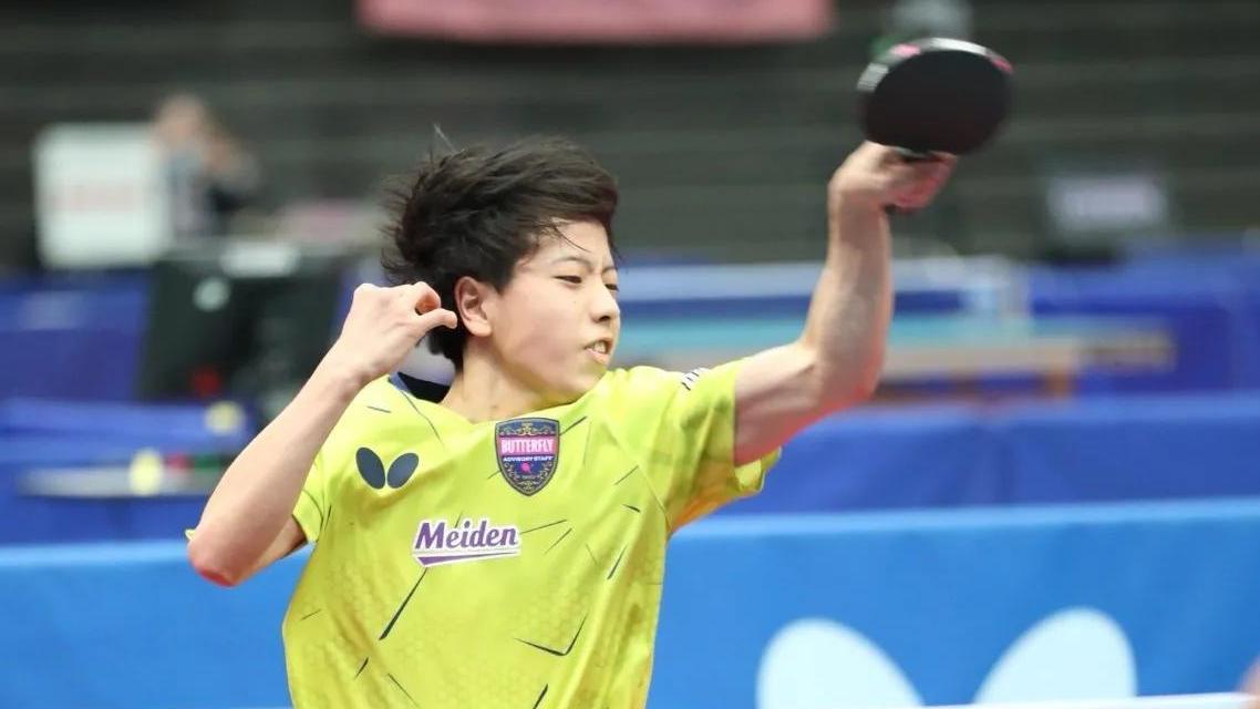 |打疯了！国乒不在，日乒狂揽4冠，18岁小将摘金，22岁女将斩双冠