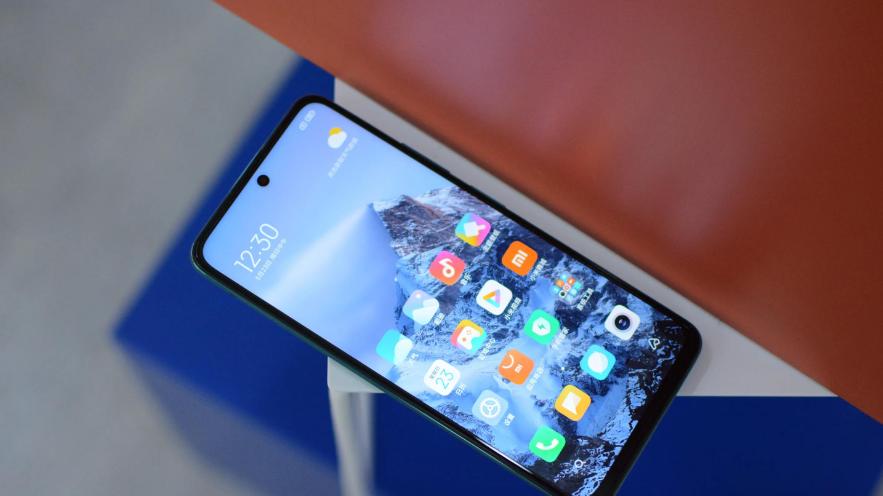 NFC|多功能nfc+5000毫安，价格降到千元出头，依旧热销