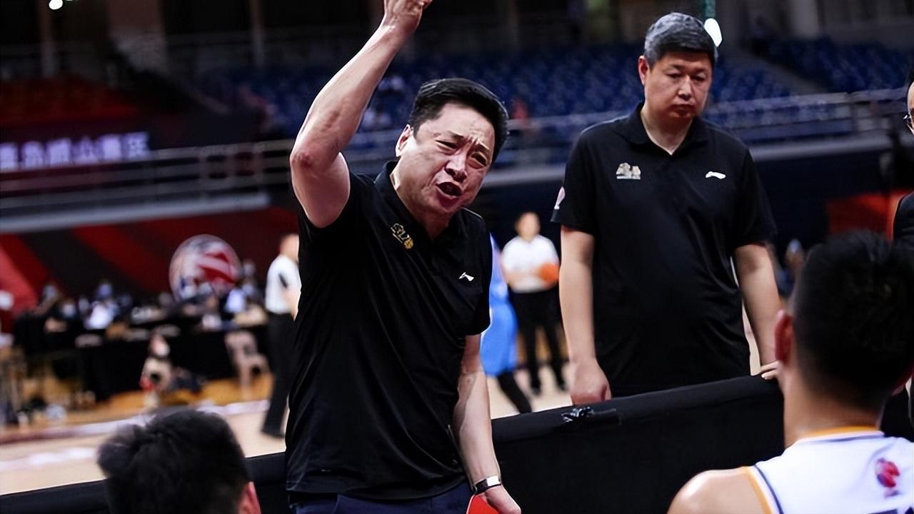 季后赛|明天开打，CCTV5一天播2场！CBA季后赛改规则，黑12奇迹难度增大