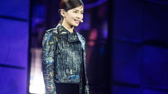 刘涛|刘涛斥300万做了一口牙齿，表面看起来很美，却自曝留下无尽隐患