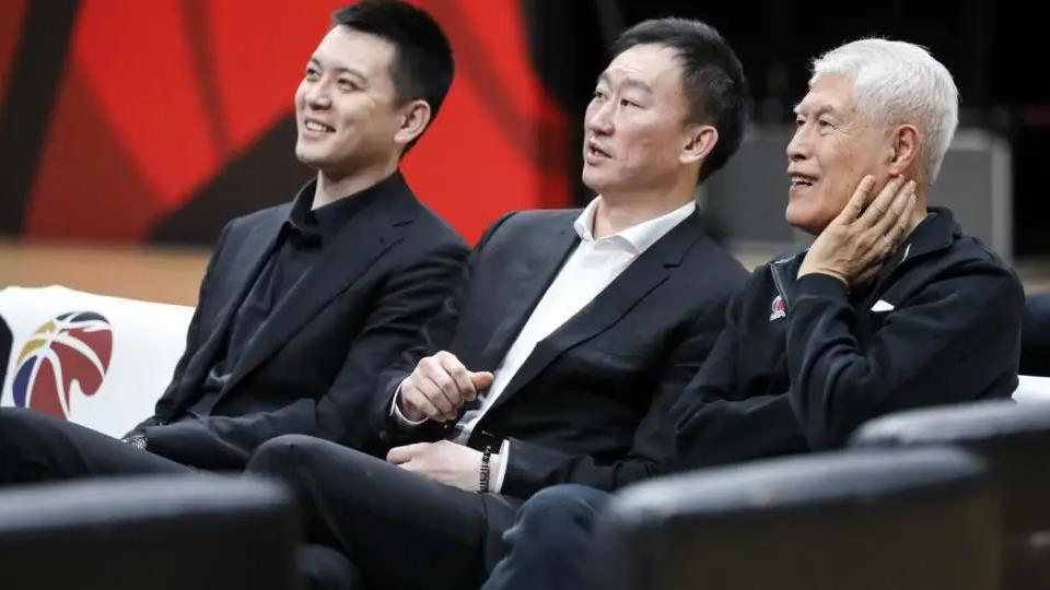 浙江男篮|送温暖？浙江五上五下被辽宁打爆！郭艾伦8+2，刘维伟大笑坐杨鸣身边