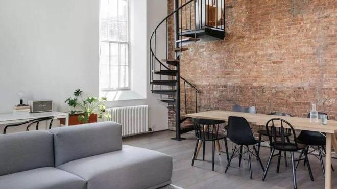 复式楼成也楼梯，败也楼梯，照着这5个样式选，人人都夸好看！