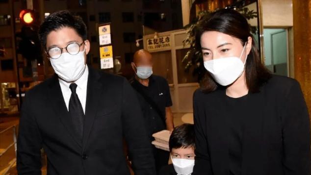 秦岚|郭晶晶之母范玉梅：见证女儿的苦与泪后，甘愿为女儿女婿看娃