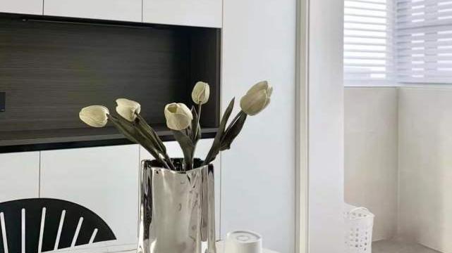 90后夫妇，因坚持“自律”而走红，把117㎡新家收拾得一尘不染