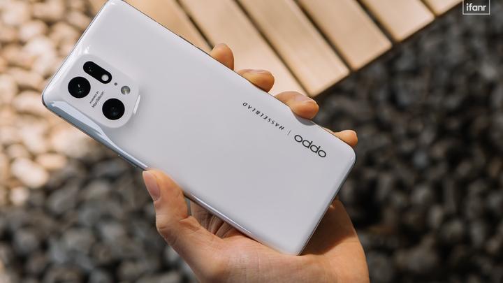 ideapad|别被性价比迷失双眼，这三款手机。才是真正的“闭眼买”系列