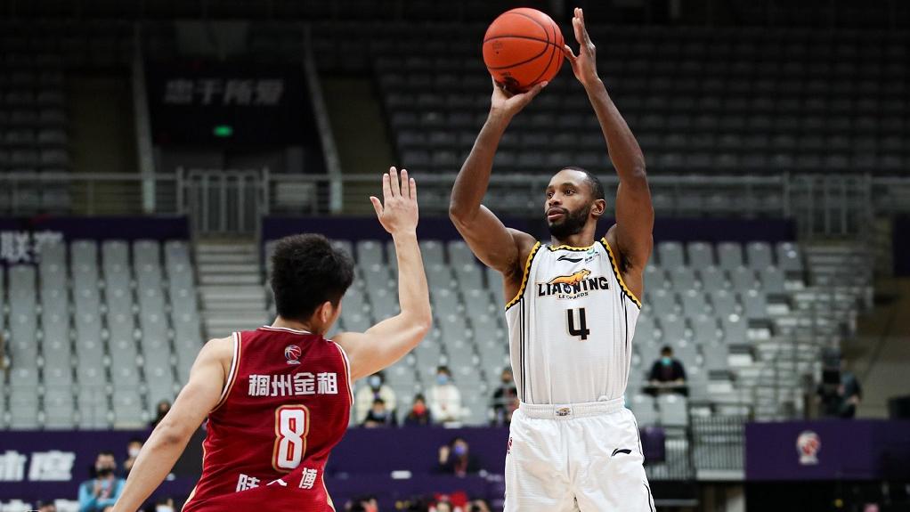 辽宁男篮|19分惨败！CBA焦点1战：4大主力缺席，杨鸣惊出冷汗，郭艾伦再怒！